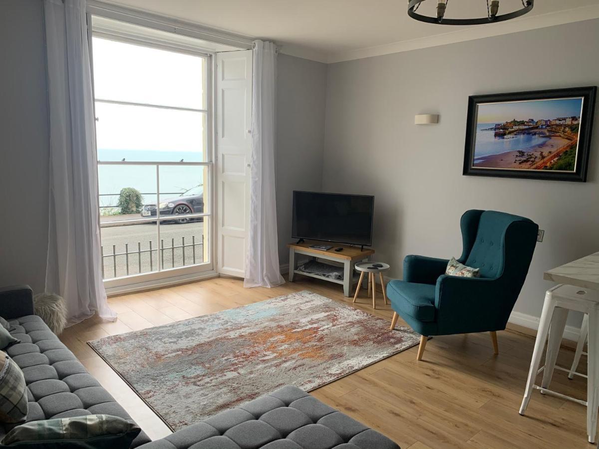 Beautiful Flat With Harbour Views Тенби Экстерьер фото