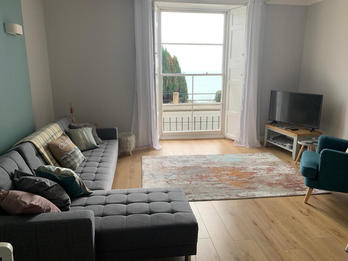Beautiful Flat With Harbour Views Тенби Экстерьер фото